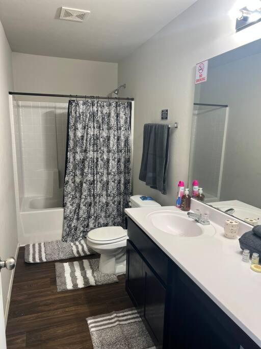 Wilshire Resting Point Apartment *